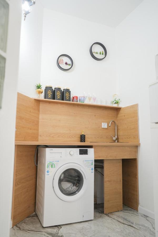 Jacob Hostel Jlm - Prime Location Jerusalem Exterior photo